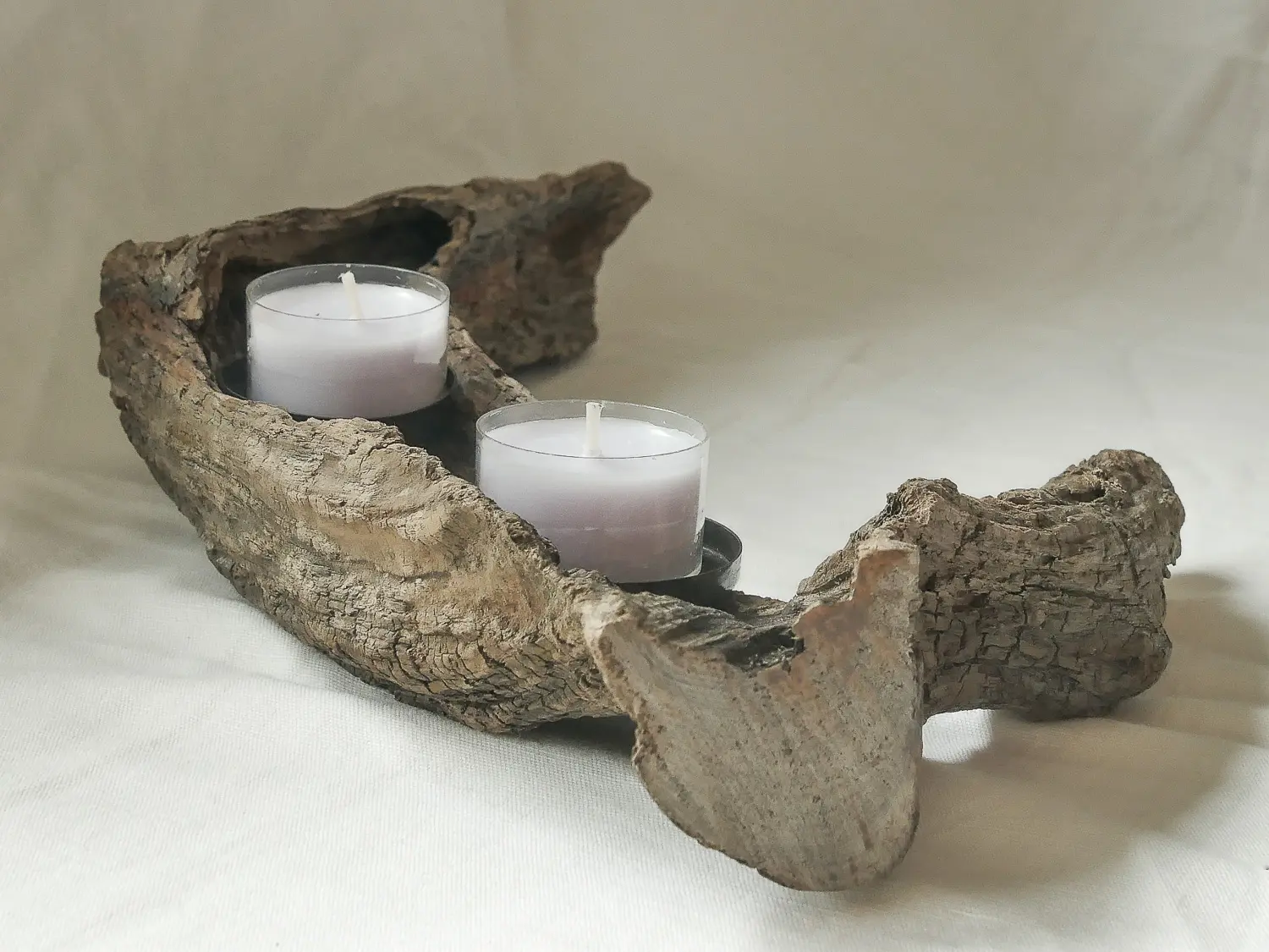 Nachhaltige Wohndeko aus Holz – rustikaler Wurzelholz-Kerzenständer Rör, Unikat aus Naturmaterialien. Nachhaltig, handgefertig - Hygge!